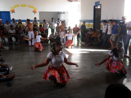 Participação do Grupo Afrodance de Martinslândia.